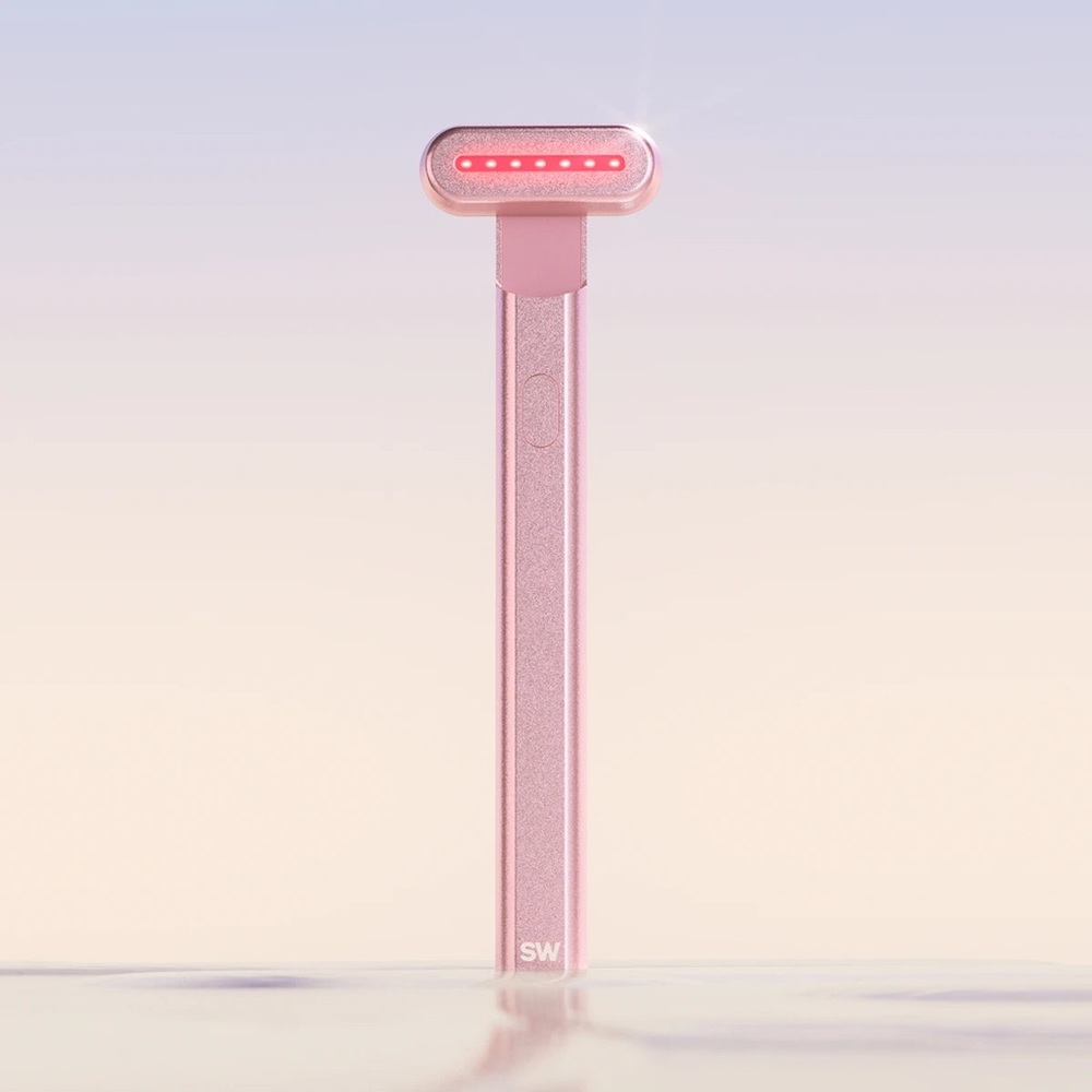 🆕 Solawave Radiant Renewal Wand (rose gold)